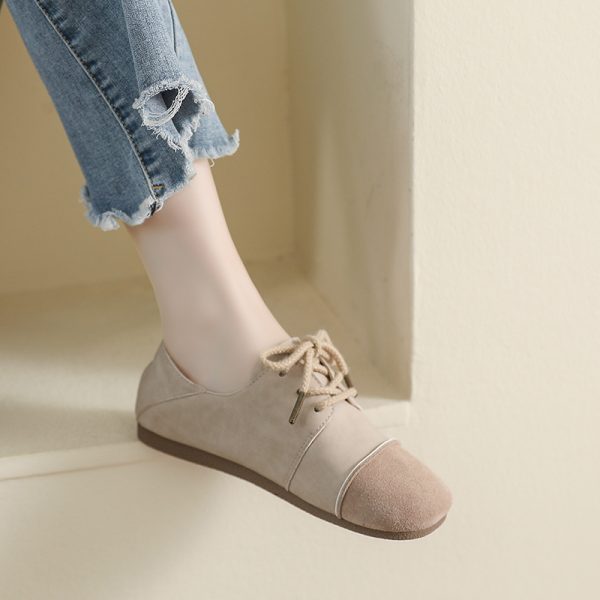 Soft sole loafer shoes for women commuting flat shoes round toe mature fashion walking shoes